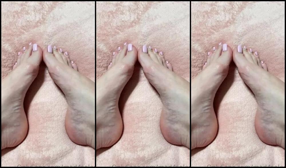 Goddess Mads Nicknamed Mad4Soles Onlyfans The Perfect Afternoon Snack