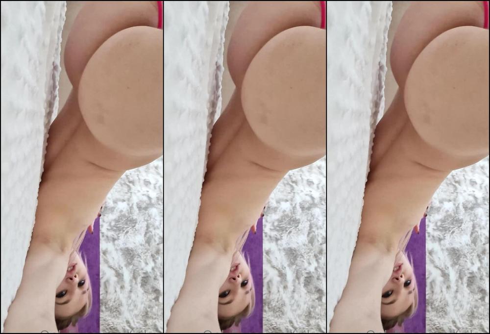 nikasti-24-02-2021-2040112596-i-play-with-my-holes-and-double-penetration-of-fingers-at-the-end-a-sweet-squirt