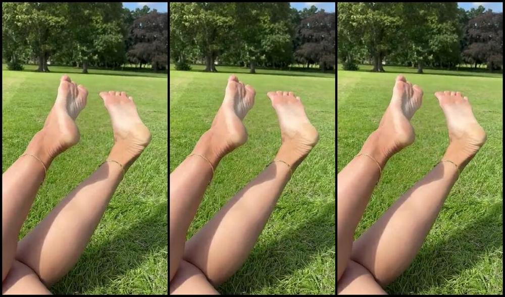 Heels Of Mine Nicknamed Heelsofmine 08 21 2023 Onlyfans Video And Barefeet On The Grass