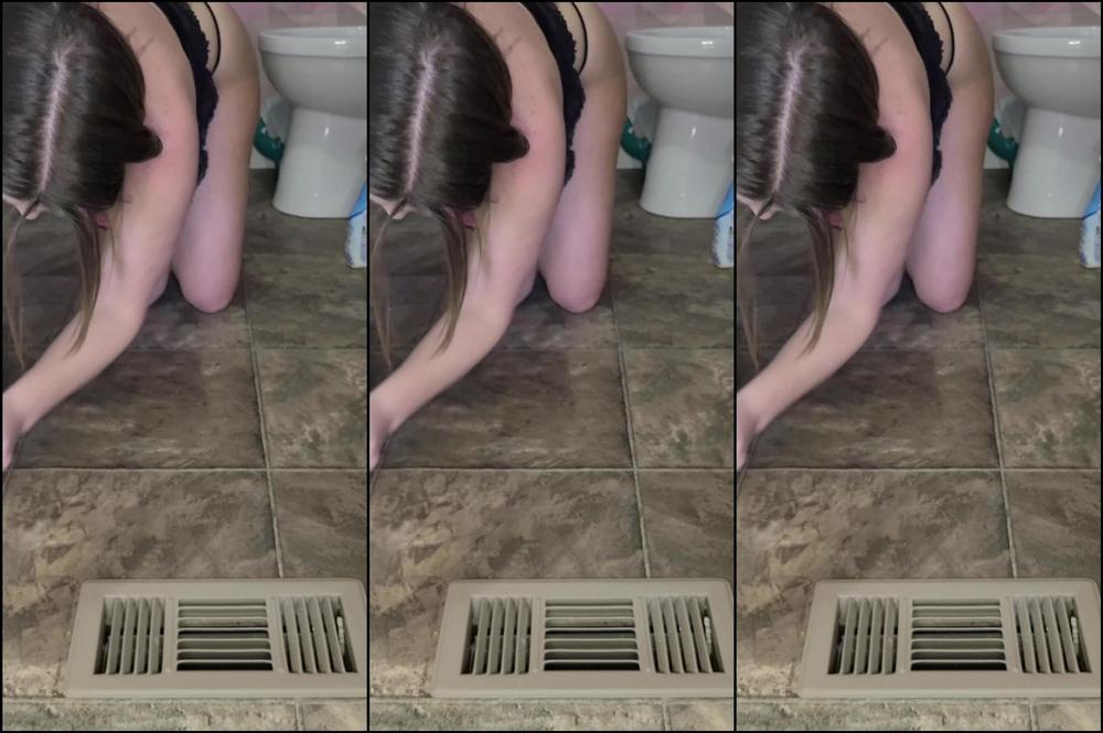 "KittyUV" ass, clean, doggystyle, feet, maidfetish Maid scrubs floor in G String Manyvids