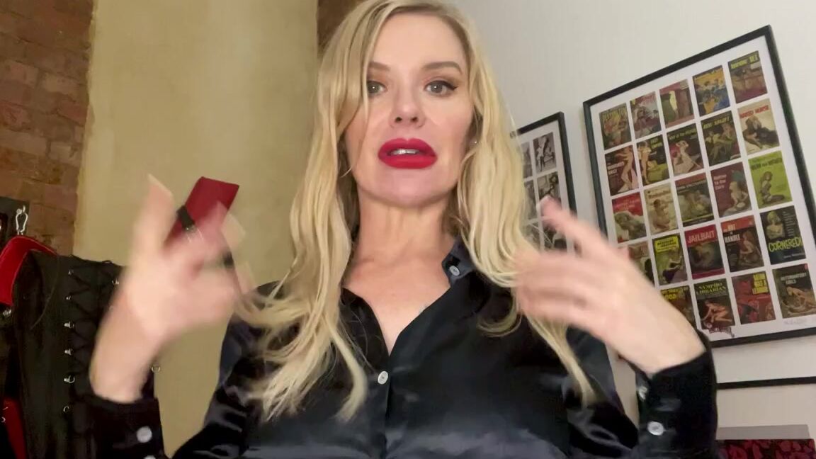 Lady Phoenix Nicknamed Ladyphoenix Ldn Onlyfans Satin Blouse Livestream Tonight 2200 Bst See Me Modelling Some Of My Favourites And Request To See