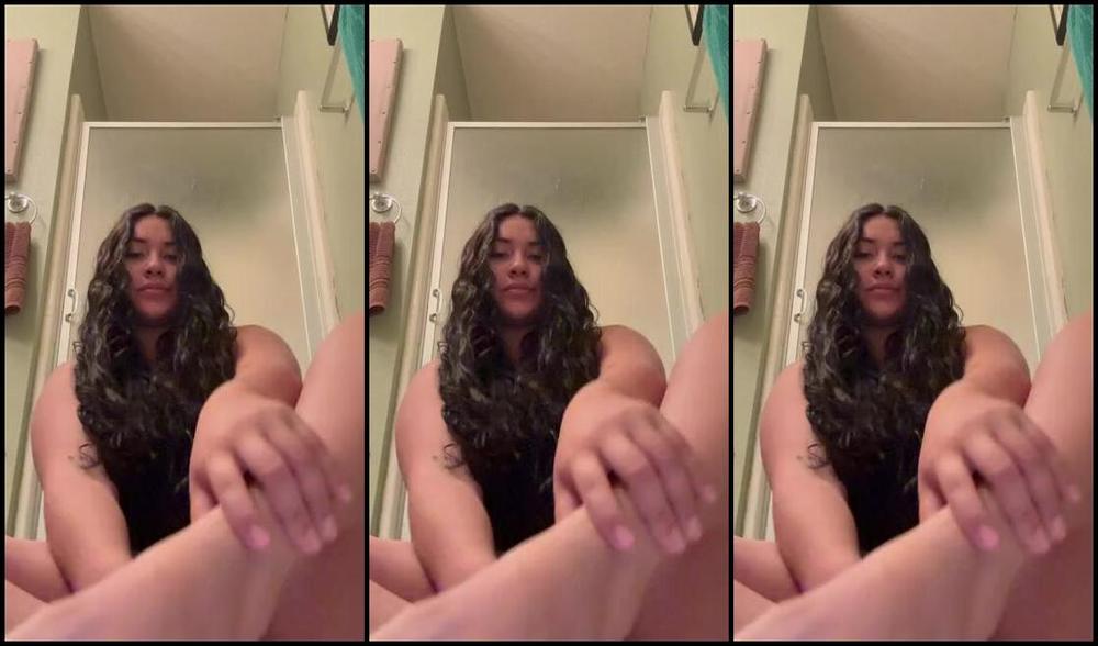 Goddess Ileene Nicknamed Ileene2003 Onlyfans Post Shower Fun So Tasty