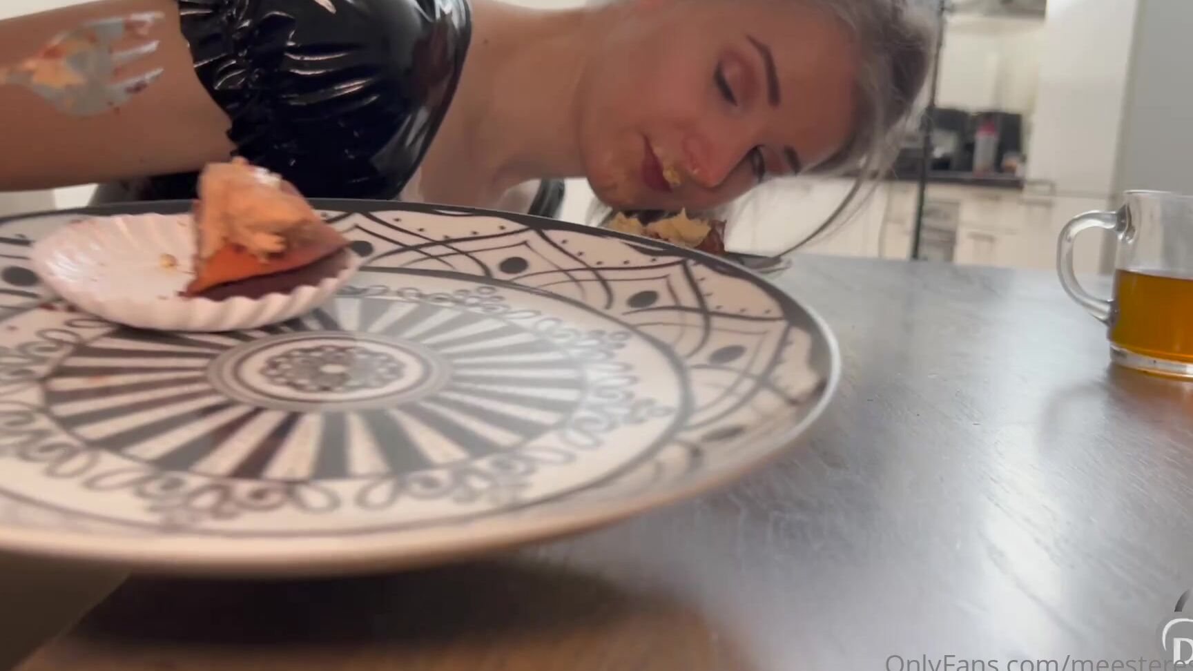 Meesteresnoir Food Play With Noortje Full Movie A Humiliating Session With Noortje Where She Had To Ea