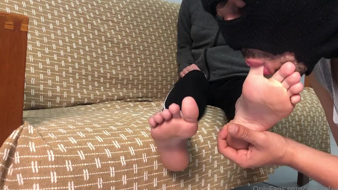 Pezinhos Da Amora Aka Amorafeetofc Onlyfans Imagine Your Mouth In My Soles Imagine The Tasty Smell Now I Know That Youll Dream With My Soles