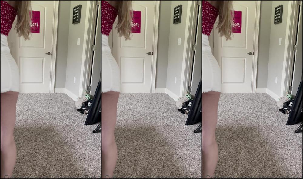 Cheerleaderkait Help Me Pick Out My Slutty July Th Outfit I Ll Be Wearing All Day Minute Video Vo