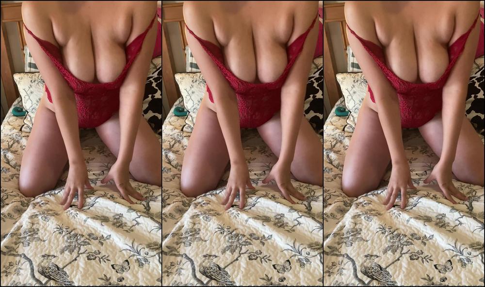 Evieforrest 2991614892 08 24 2023 A Quick Little Striptease