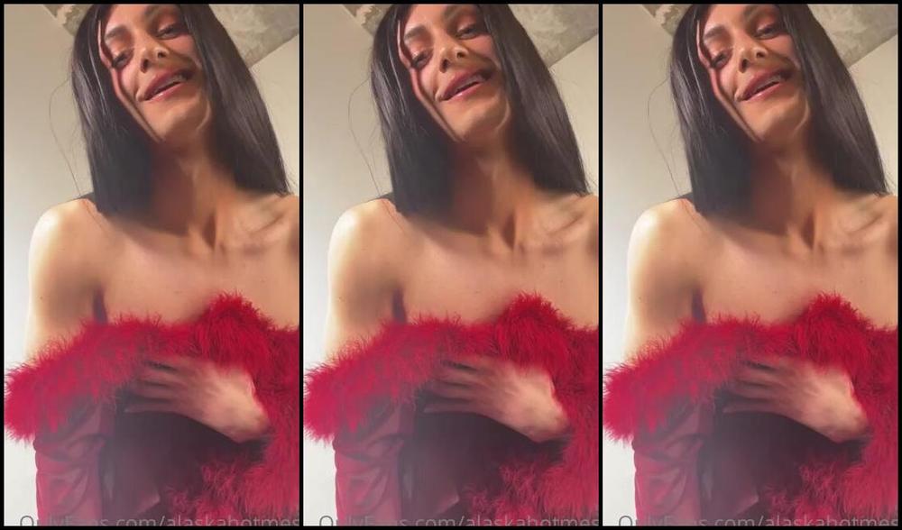 Goddess Alaska Nicknamed Alaskahotmess Onlyfans Today I Am Feeding You My Spit This Was Highly Requested Premium