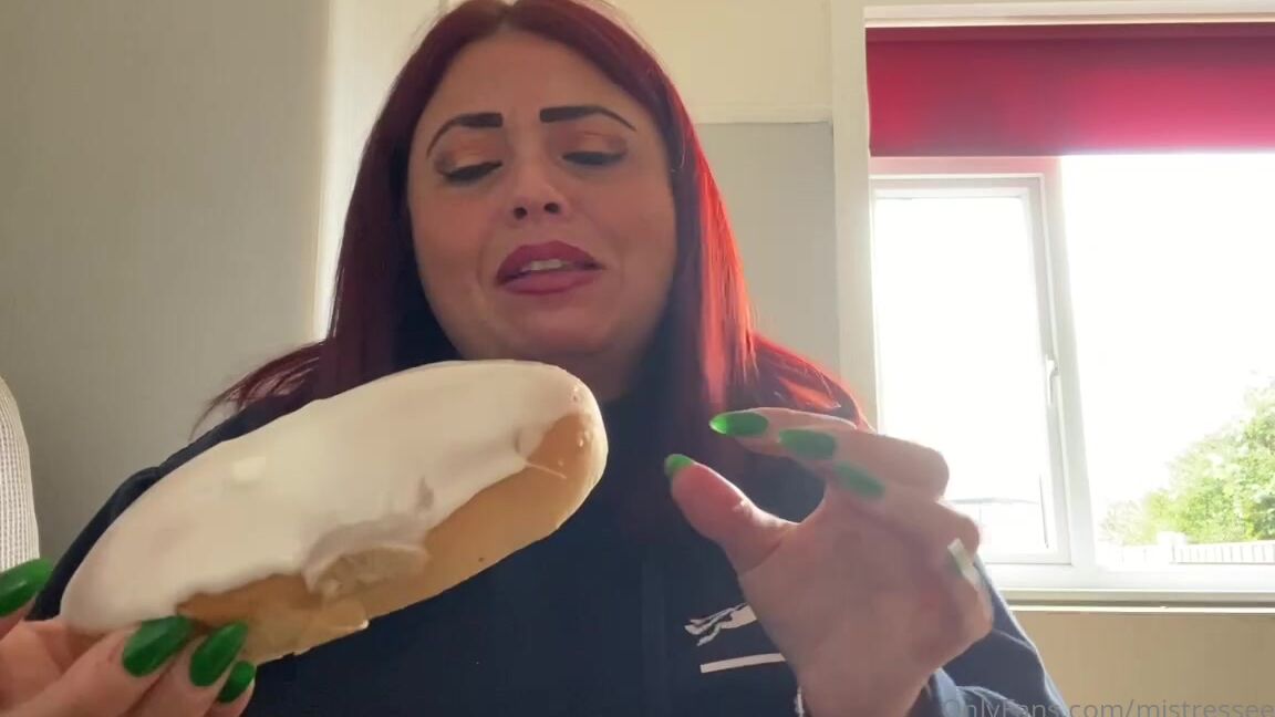 Mistresseeclips Big Girls Love Big Feasts You Can Literally Watch Me Eat My Lunch That S All You Deser