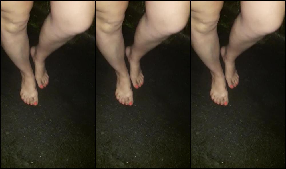 Street Dirty Feet Licking_ADV1488 PornHub
