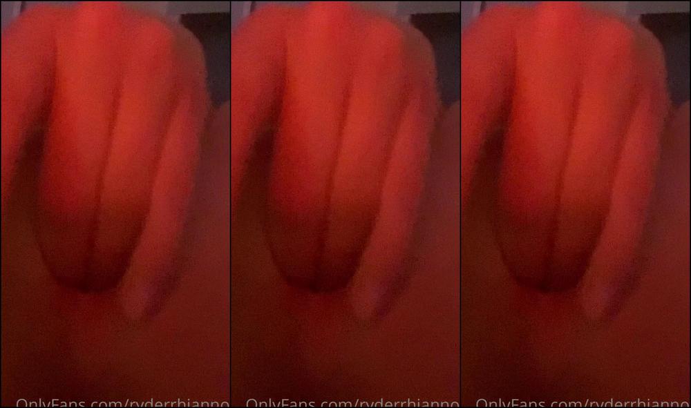 Rhiannonryder Bed Time Finger Fuck