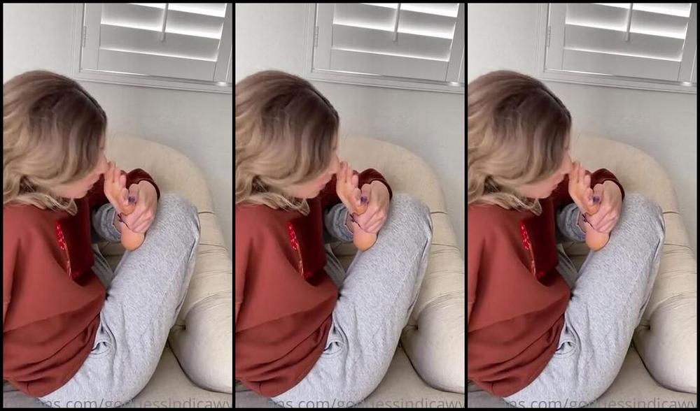 Goddess Indica Wynter Nicknamed Goddessindicawynter 11 06 2022 Onlyfans Video My Feet Were So Stinky After The Gym The Smell Was Of Strong Vinegar And Cheese