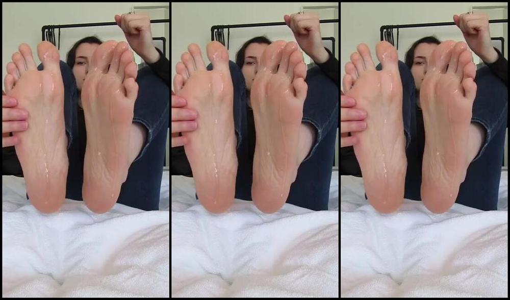 Neolasoles Nicknamed Neolasoles Onlyfans Getting My Feet Oiled