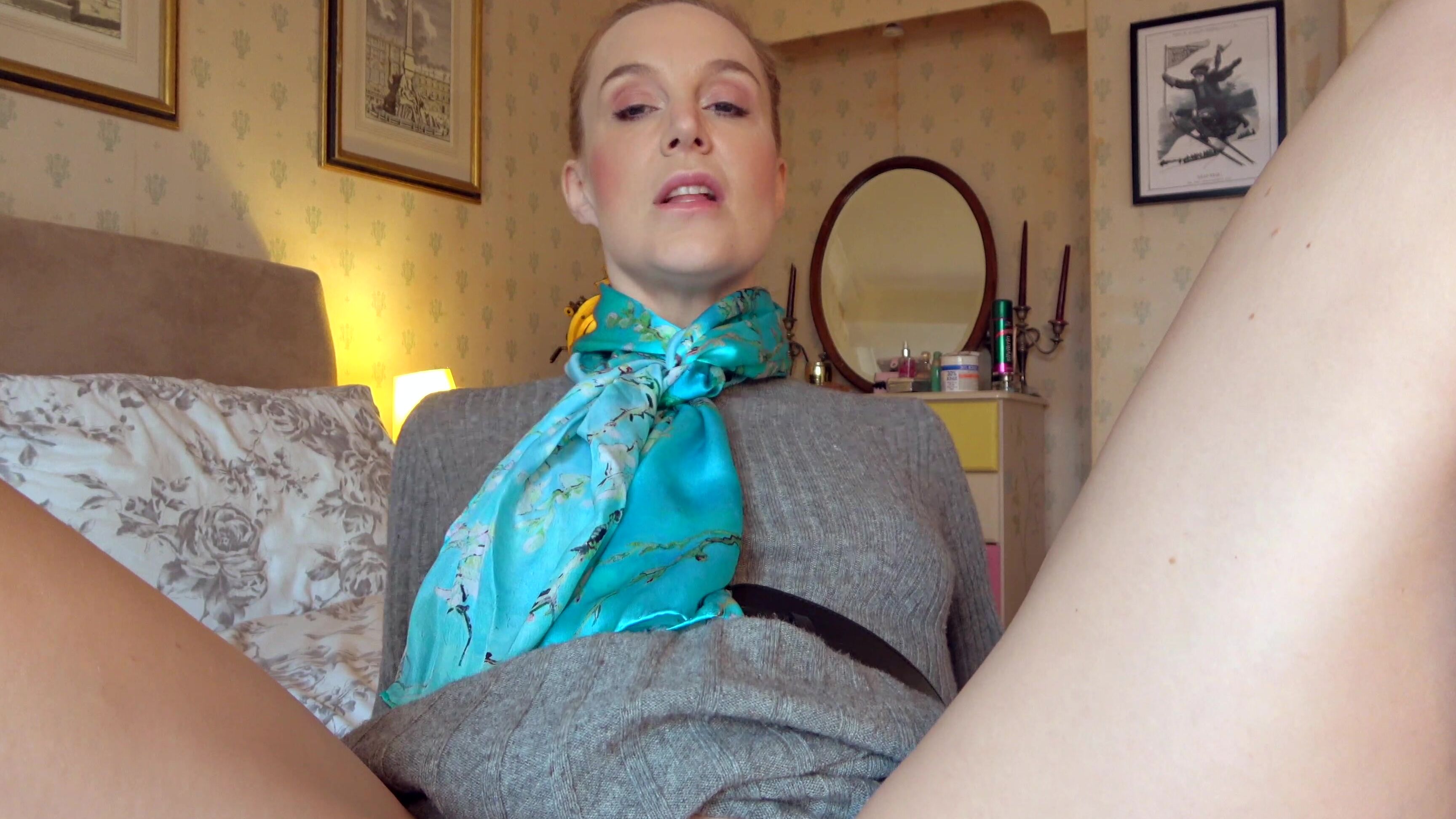 Ariel Anderssen_Silk-Scarf-Mistress-Wants-To-Cum