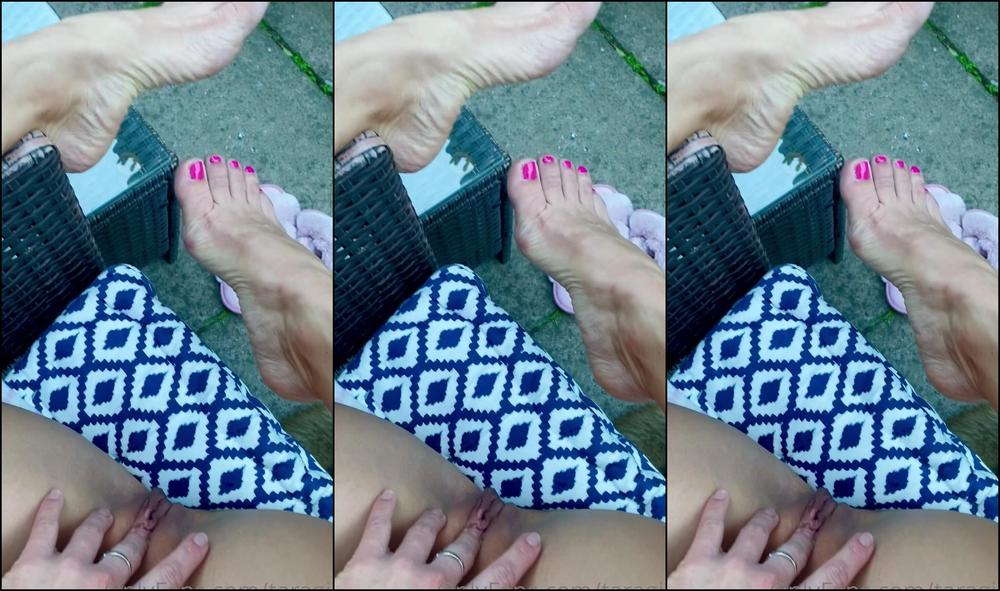 Taragirl After My Run I Had A Shower Sat Outside Listening To Birds And Painted My Toenails Just No