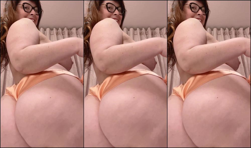 Beayork Slow Motion Booty Jiggles