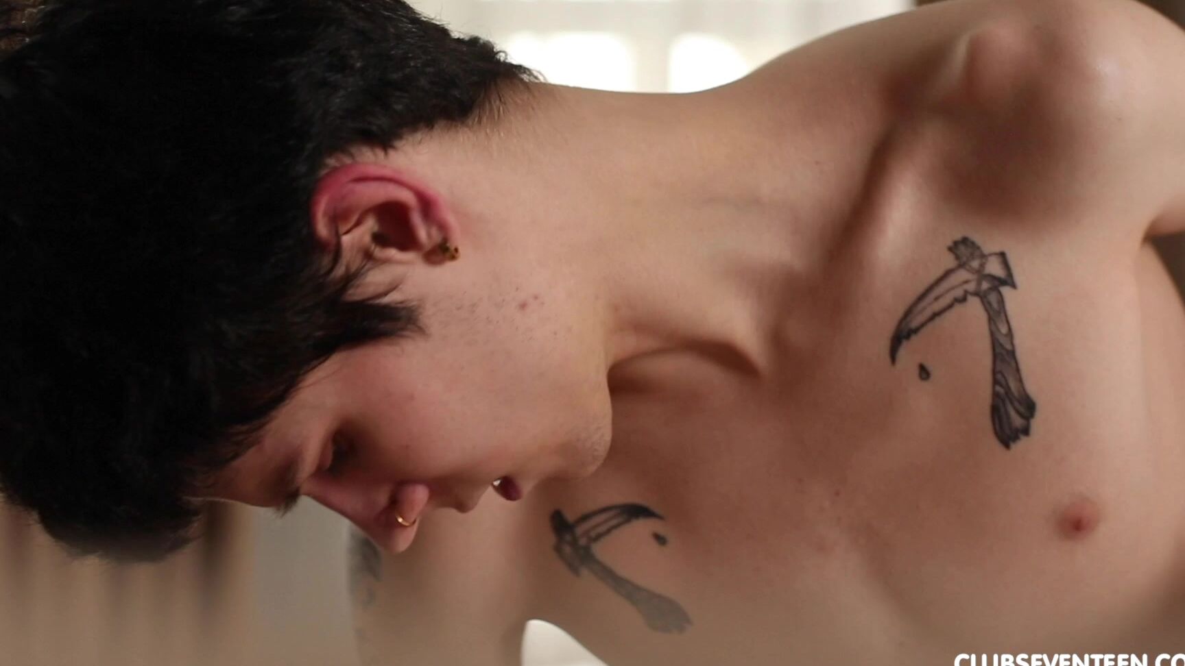 Shaved, Creampie, Teens, Brunettes, Blowjobs, Big Tits, Real couple, Hardcore Mery House - Young girl fucked hard by BF SiteRip