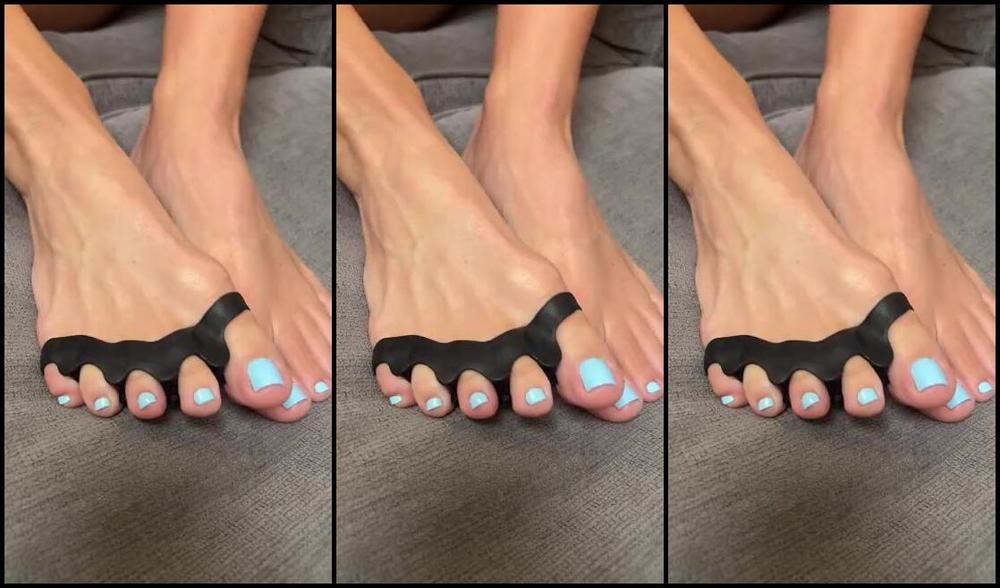 Goddess Kloe Nicknamed Goddesskloe 07 12 2023 Onlyfans Video Training My Freshly Pedicured Feet For More Trampling