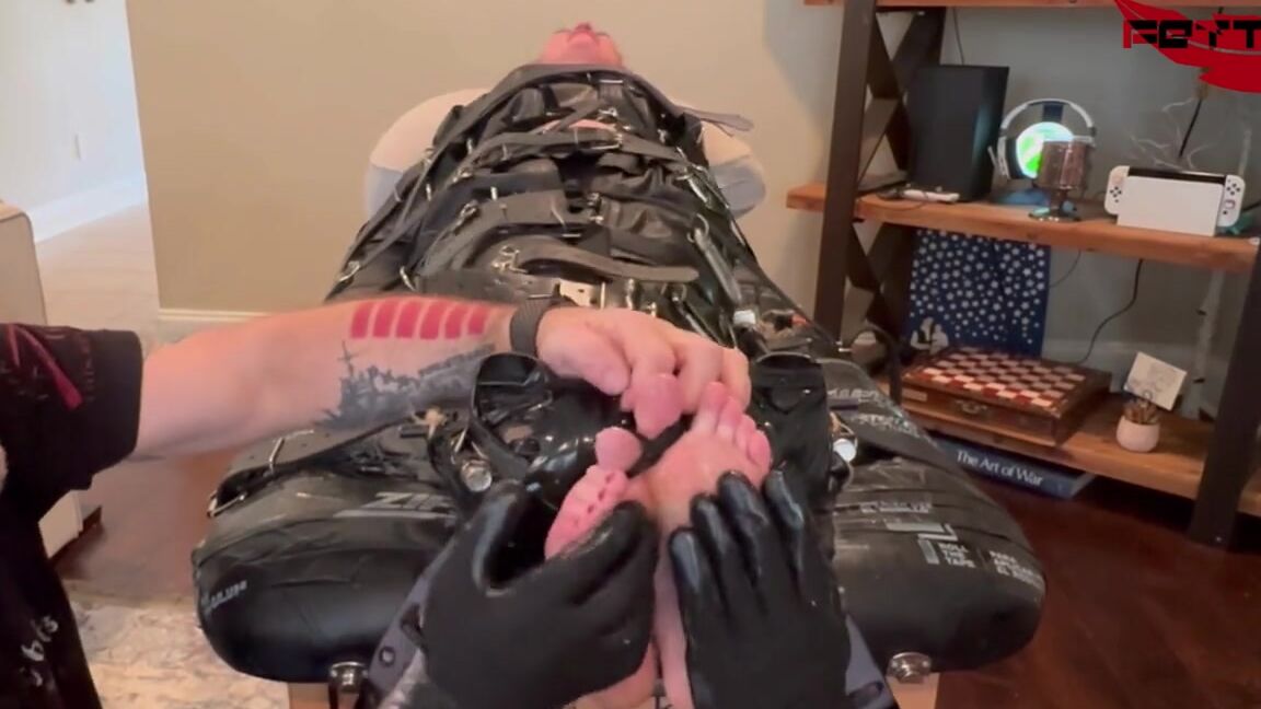 Fettish The Tickle Table Jade Vs Trinityp