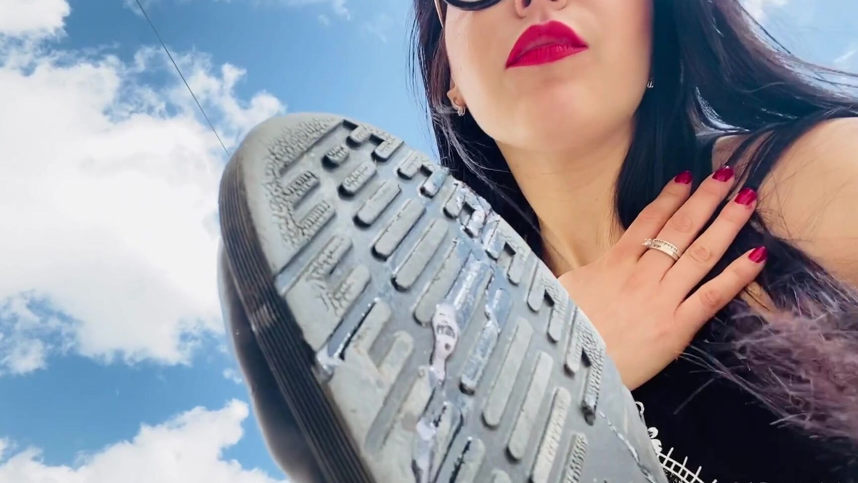 Gaiapadrona Leccare O Guardare Drmartens Shoefetish