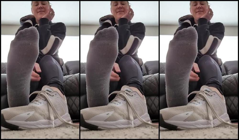 Mplfeet Vip Nicknamed Mplfeet Vip Onlyfans The Removal I Havent Done In Forever Damn Is It Tasty