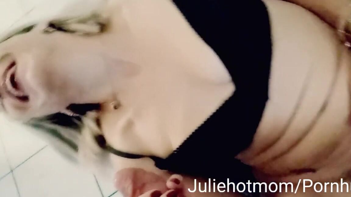 juliehotmom Chaude belle mre se fait par  de mari 1_3 Pornhub