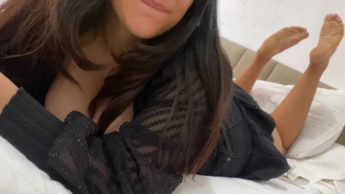 Ro My Feet Nicknamed Romyfeet 11 09 26 2024 Onlyfans Video Showing Off Her Soles For You