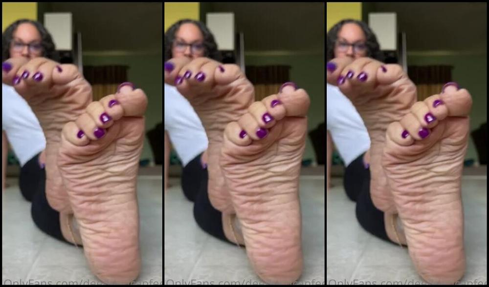 Deedeericanfeet Onlyfans As Requested I Think This Was A Closeups Of Soles But I Also Noticed That My Heels Were Cracked Fro