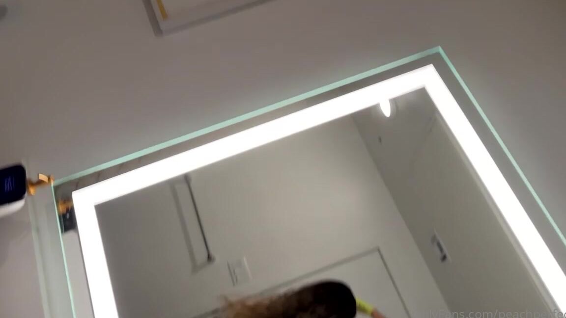 Peachperfection 3709512869 02 25 2025 1562157338