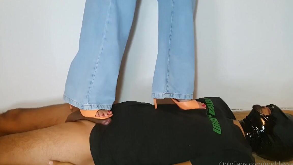 Goddesselisaa Onlyfans The First Part Of A Video I Loved Doing When I Tested All The Flip Flops In My Collection But