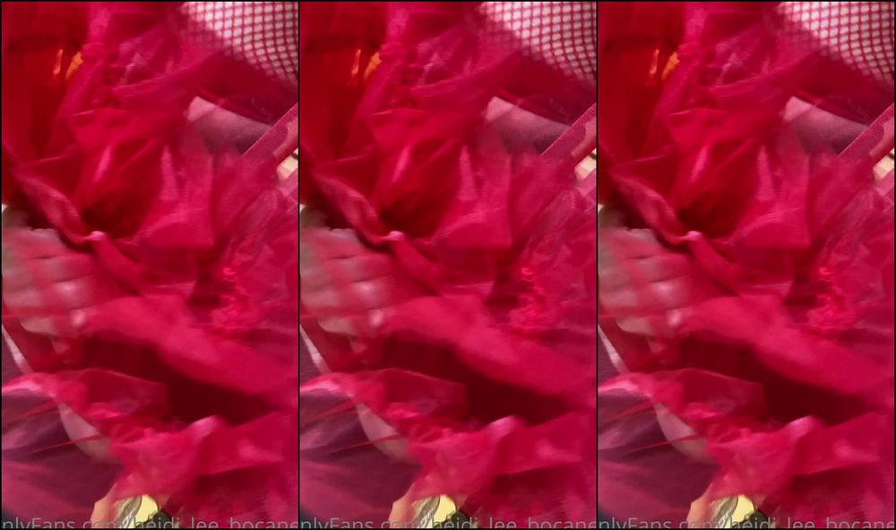 Heidi Lee Bocanegra Red Skirt Fishnets Two Days Before The Big Move I Promise I Haven T Forgot