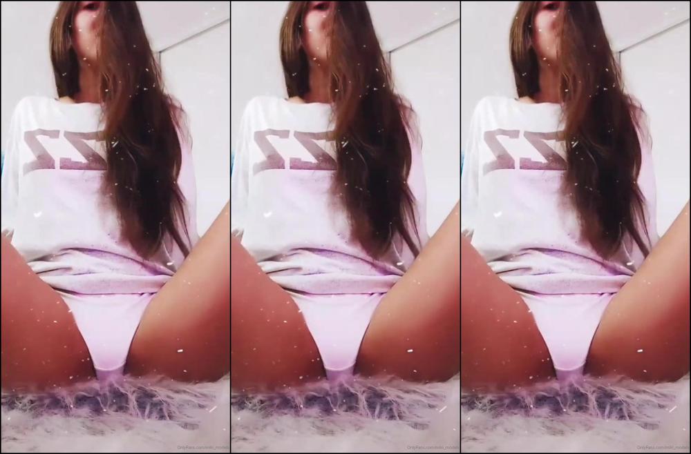 Miki Infinita 377786690 05 30 2020 That S How I Am I Wanted To Show You My Common Day It S Cold And