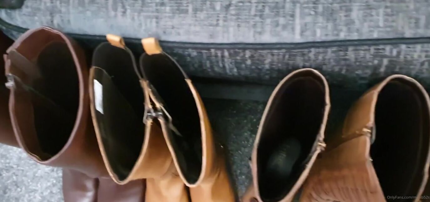 Miss B Nicknamed Missb52S Onlyfans 03 10 2021 Boot Sluts Worship