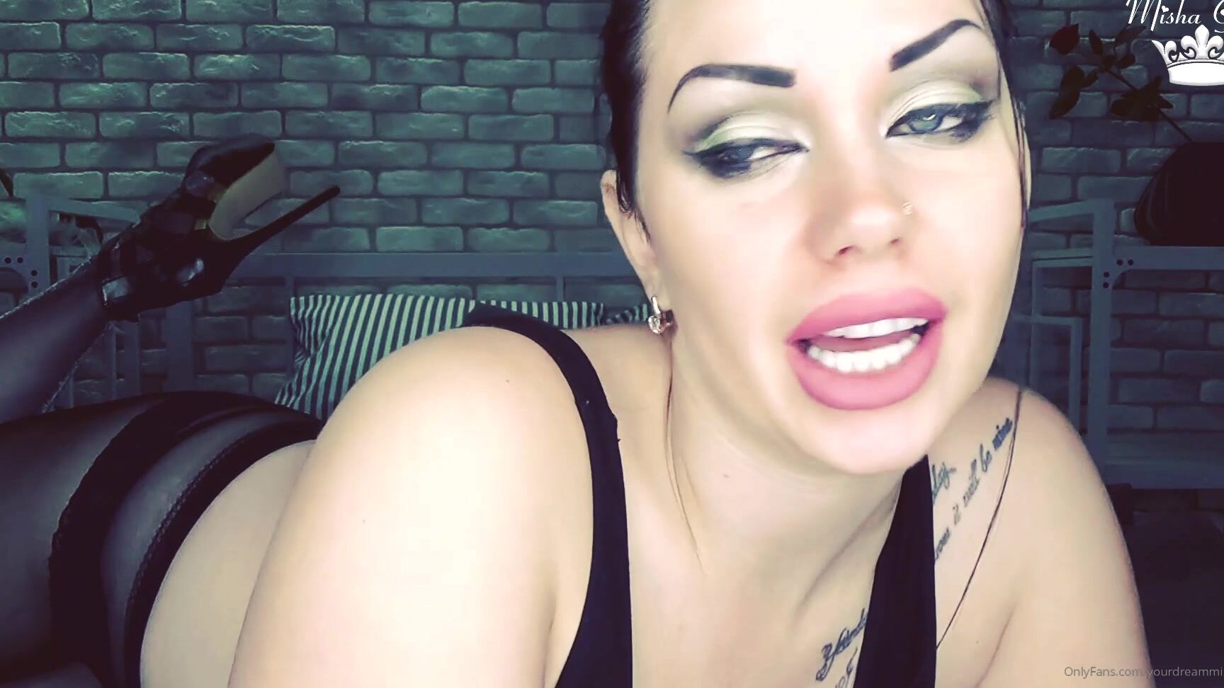 Thegoldyrush Your First Facial