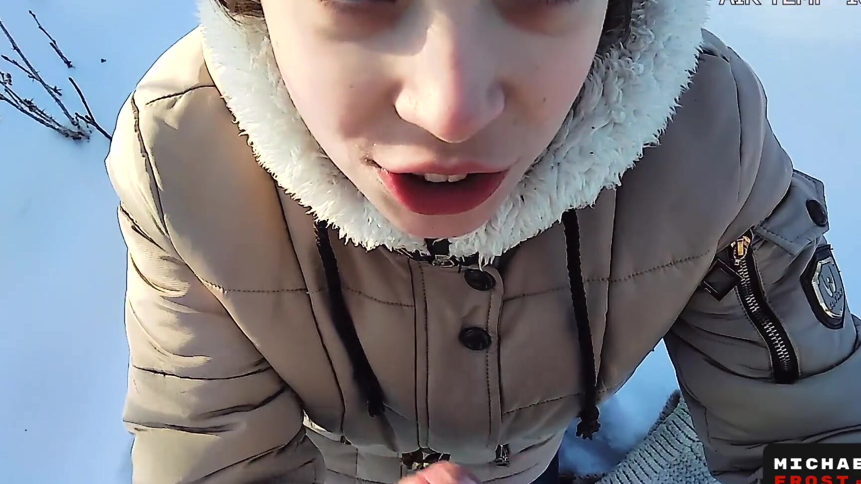 MihaNika69 Незнакомка Делает Экстремальный Минет В Общественном Парке x xhamster