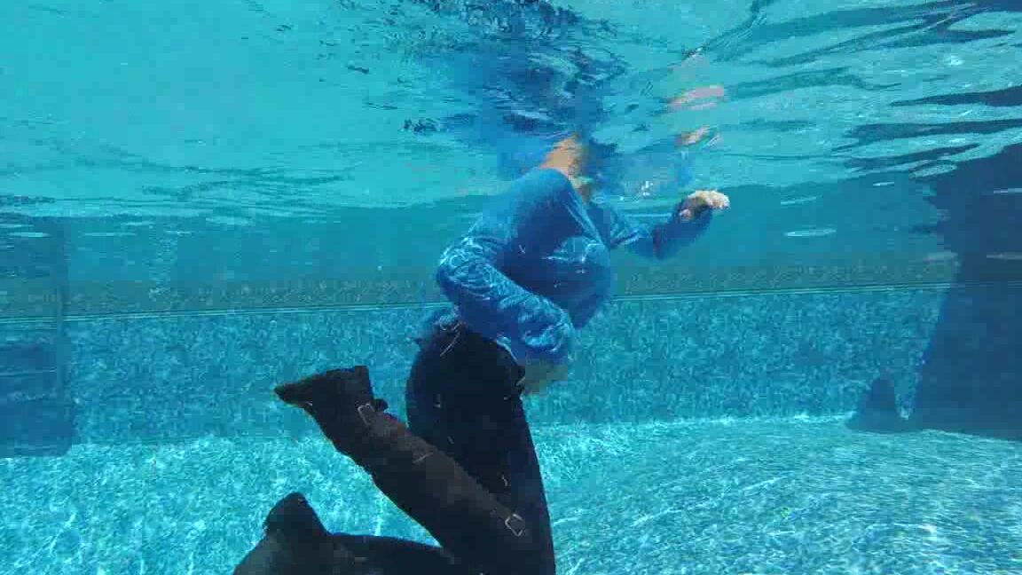 BuddahsPlayground - Underwater Jeans And Boots ManyVids