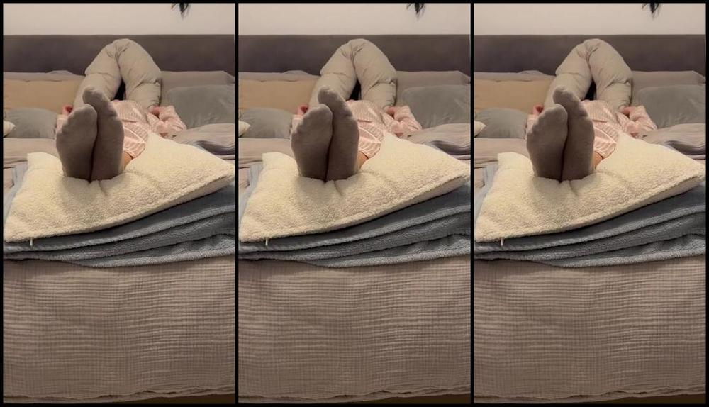 Germangirlnextdoor95 Onlyfans Hello Sweeties I Know How Many Of You Want Tickle Videos Since Im Not Very Ticklish I Always