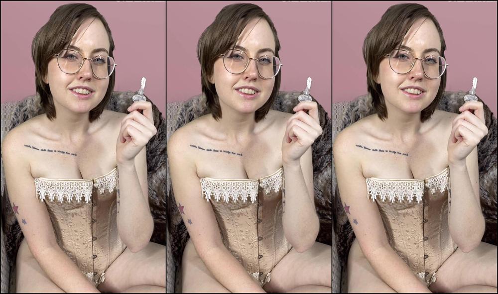 "happylilcamgirl" chastity, corset, eyeglasses, femdompov, keyholdingandchastity, sfw Keyholding amp CHASTITY TRAP manyvids