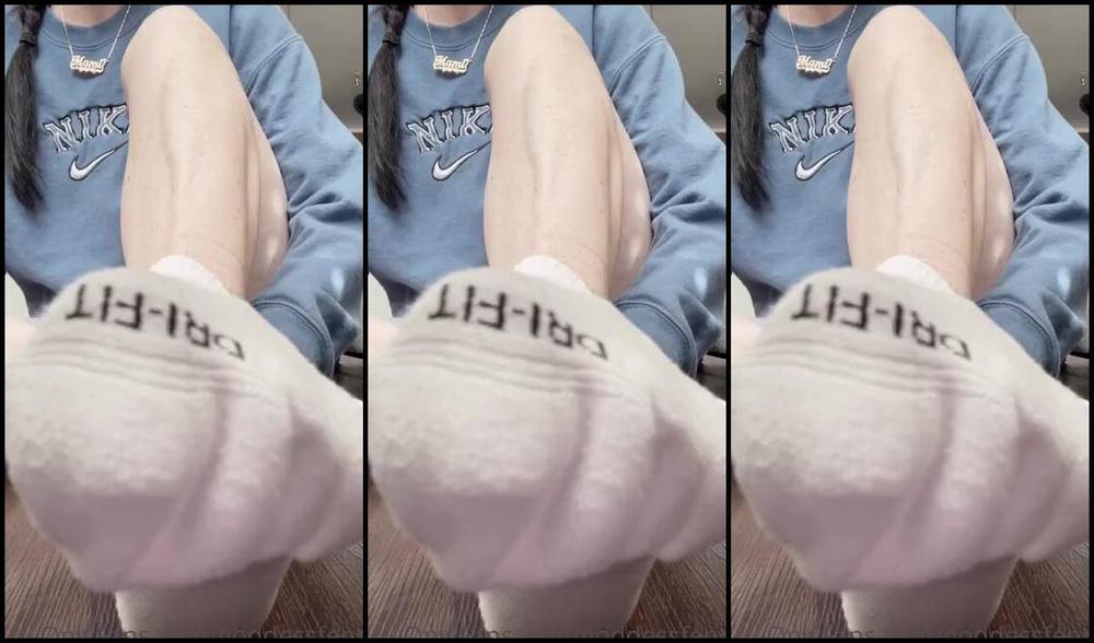 Fendi Feet Aka Goddessfendi Onlyfans Do You Find My Voice Soothingp