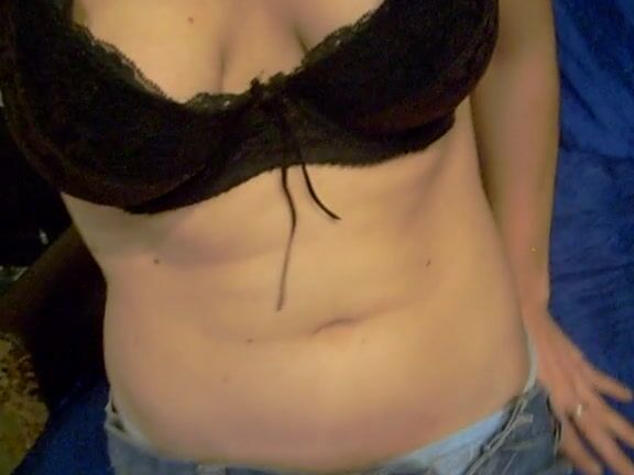 Chubby Blonde Bigtits Babe Pussy Playing Video