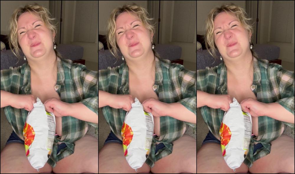 Hunnythorne 3461027872 08 29 2024 Snack Break Hah So I May Or May Not Have Had A Little Bit To Drink