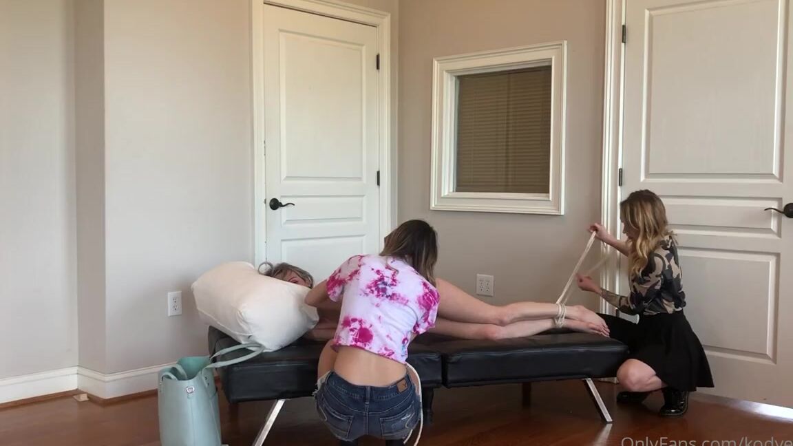 Kodyevans Onlyfans Macy And London Both Got Me But That S Ok I Will Get Them Back Onlyfanscommacynikole And Onlyfansc