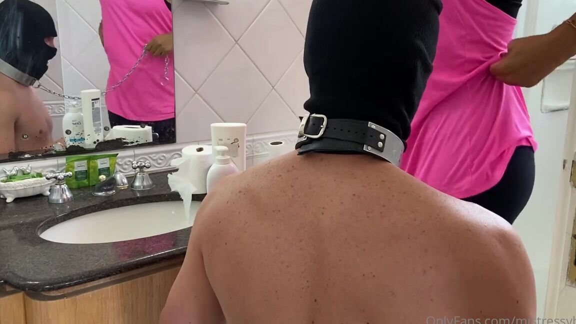 Mistress V Black Nicknamed Mistressvblack Onlyfans Armpit After Training The Best Perfume Smell Hexfetish