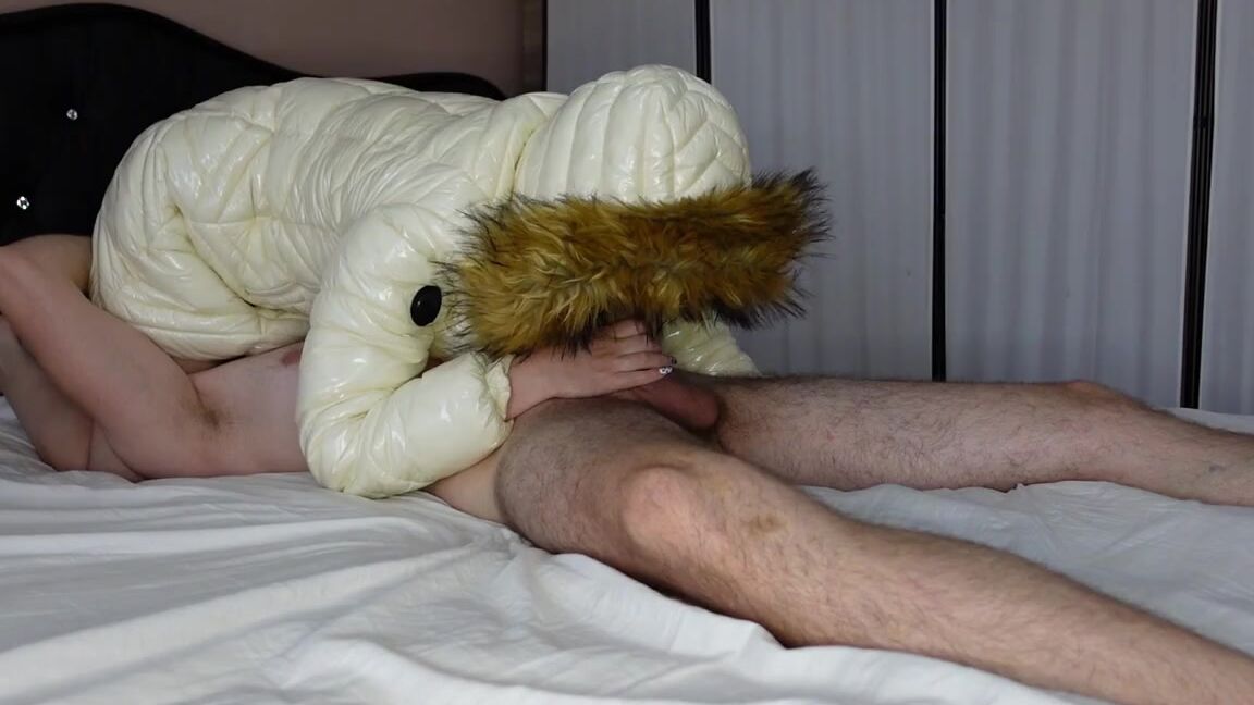 Tia Balton Nicknamed Tiabalton Onlyfans White Puffer Jacket 69