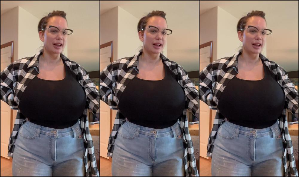 Thebrittanyxoxo Quick Minute What I M Doing Today With A Boobie Flash At End Might Start Mak