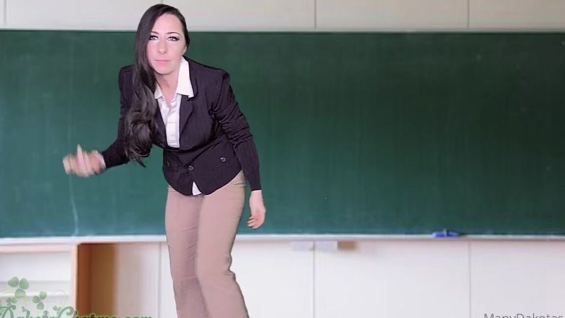 Dakota Charms Nicknamed Dakotacharms Onlyfans Teacher Ripped Pants