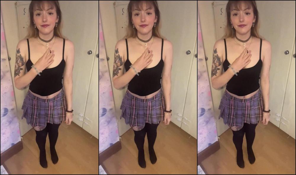 Gibbymoo 3076904806 11 22 2023 Enjoying Showing Off My Outfit