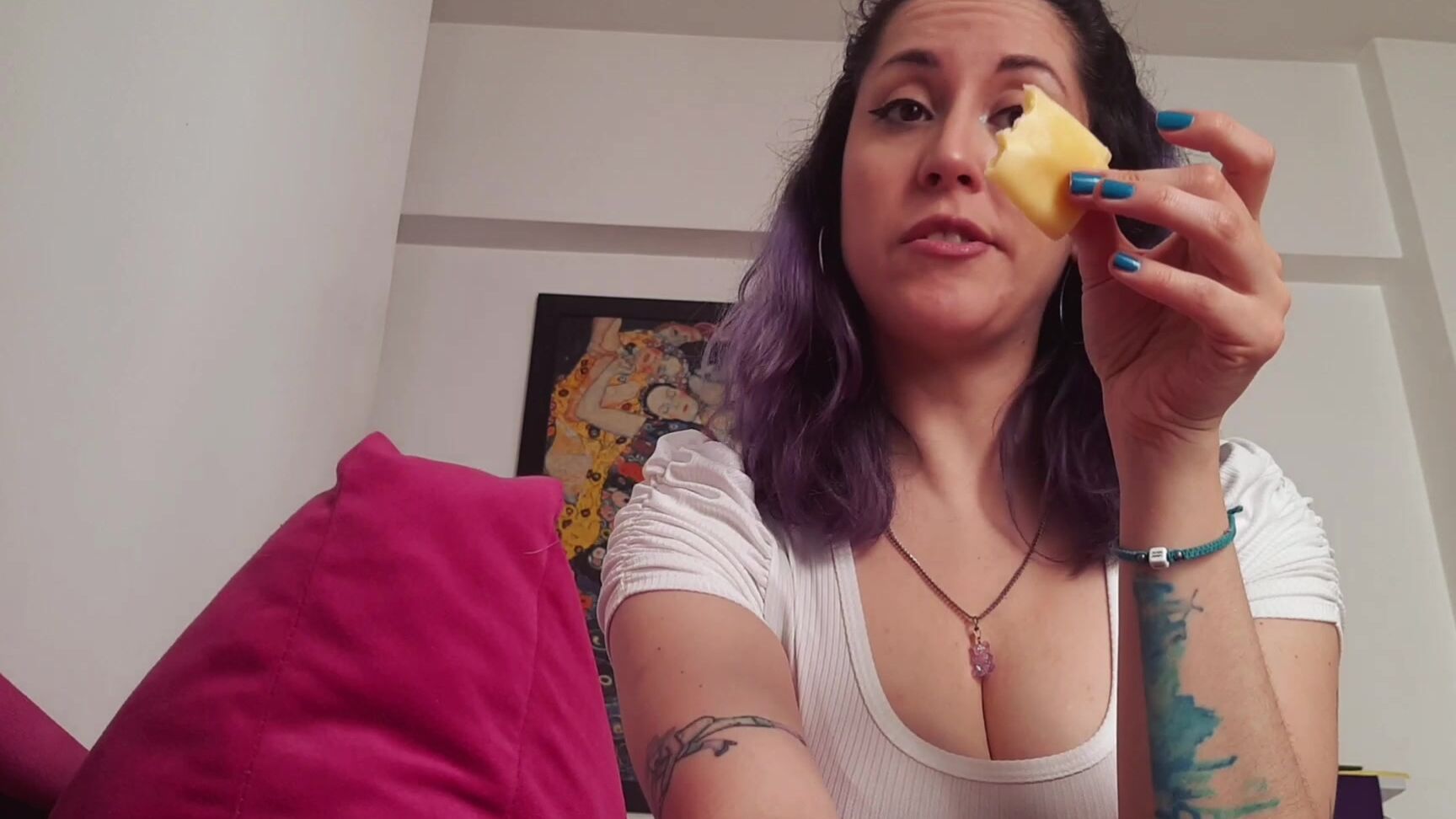 "QueenCronopia" eating, giantess, handjobs, pov, sfw, vore Cheese You Cheese manyvids