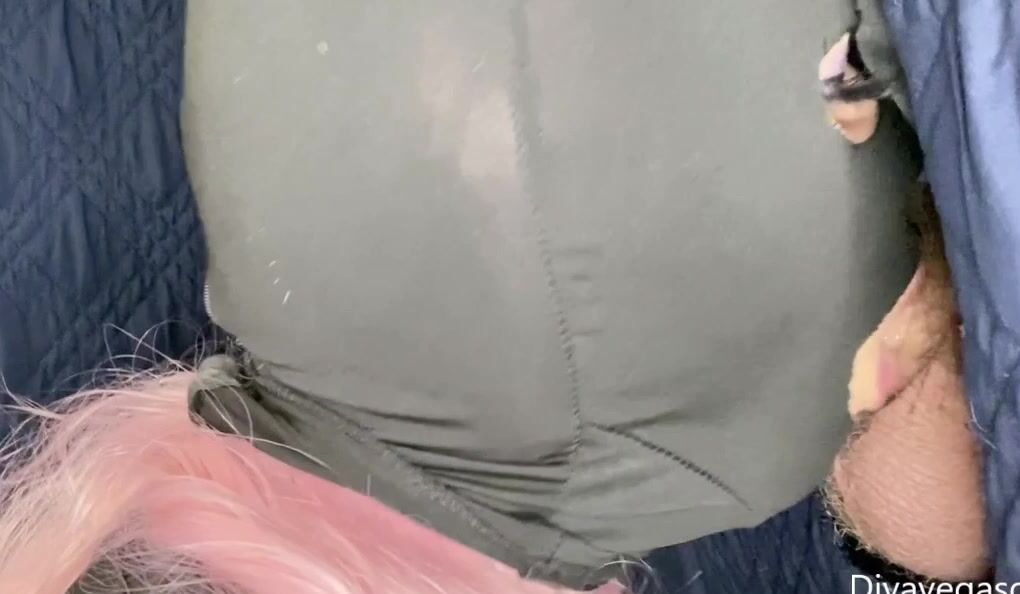 Divavegasgh Business Owner Lunchbreak Bj Verbal