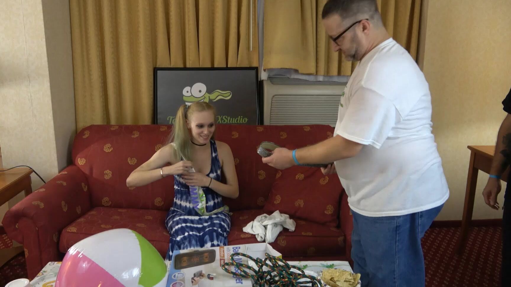 "TadPoleXXXStudio" bareback, blowjobs, creampie, gangbangs, pregnant Luna Lips Baby Shower Pregnant GB PROMO manyvids