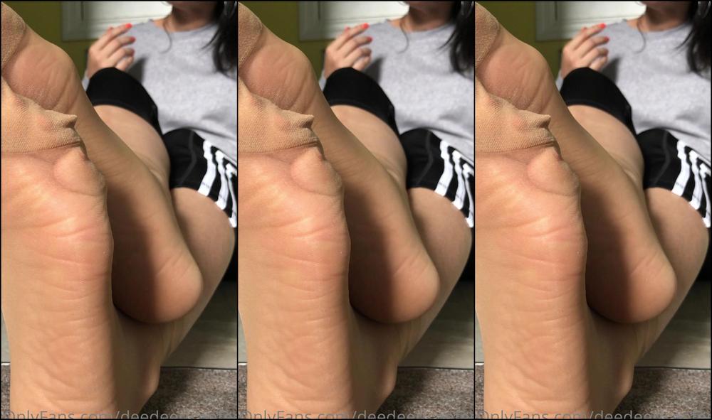 Deedeericanfeet Woohoo Nylons As Requested